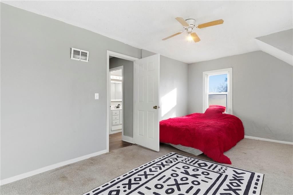 35 S 14th Street — photo 12