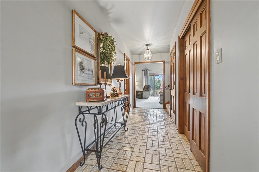 12893 Cambridge CT Court — photo 3