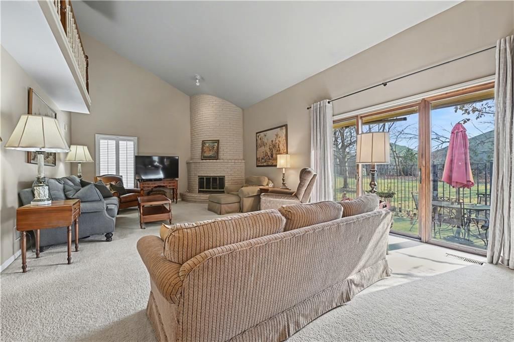 12893 Cambridge CT Court — photo 5