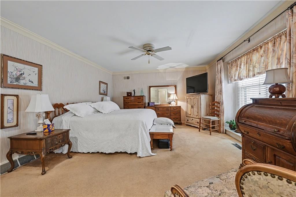 12893 Cambridge CT Court — photo 23
