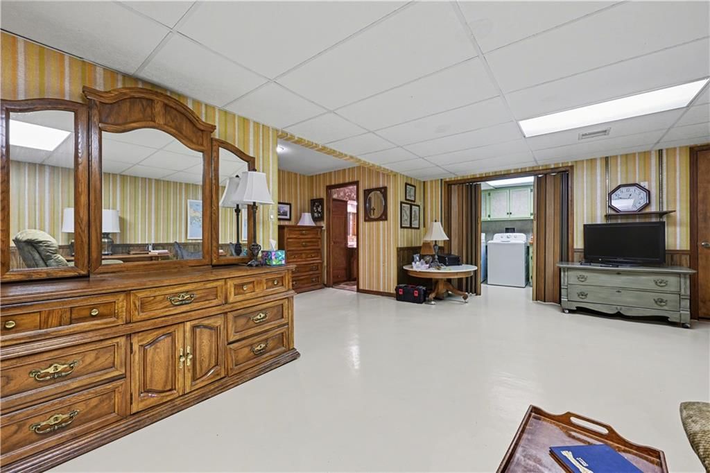 12893 Cambridge CT Court — photo 27