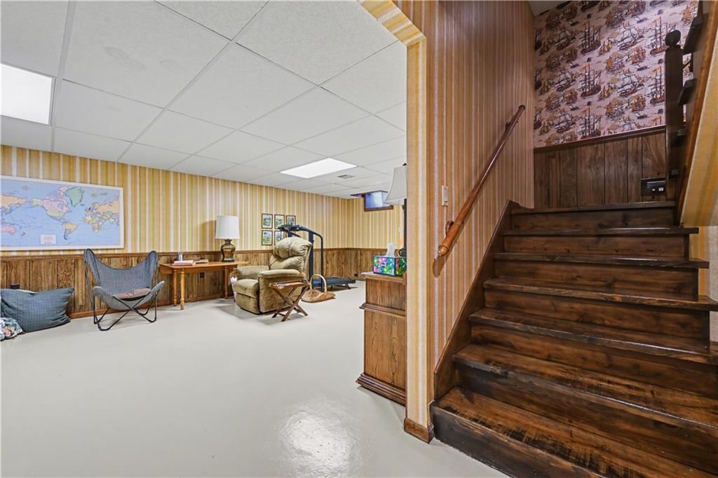 12893 Cambridge CT Court — photo 34