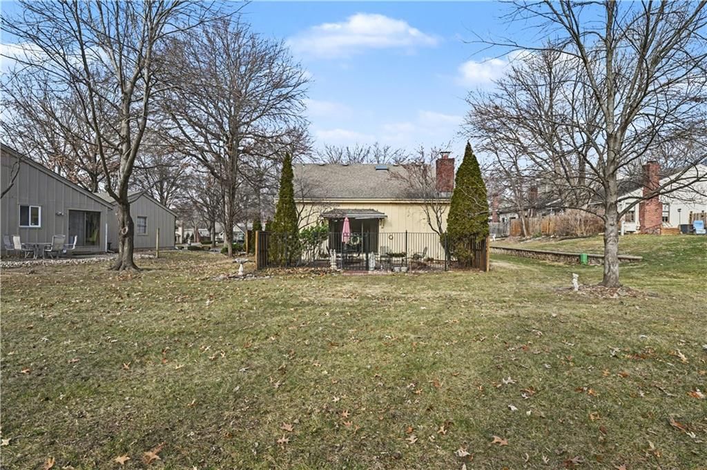 12893 Cambridge CT Court — photo 41