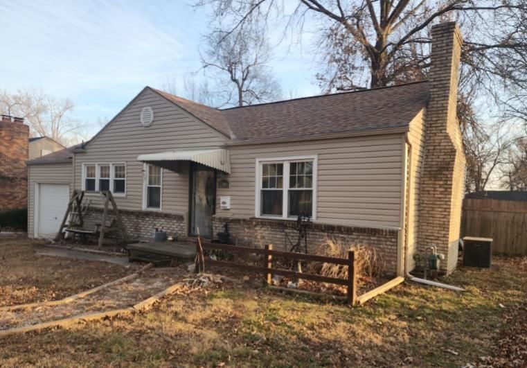 11009 W 56th Terrace, Shawnee, KS