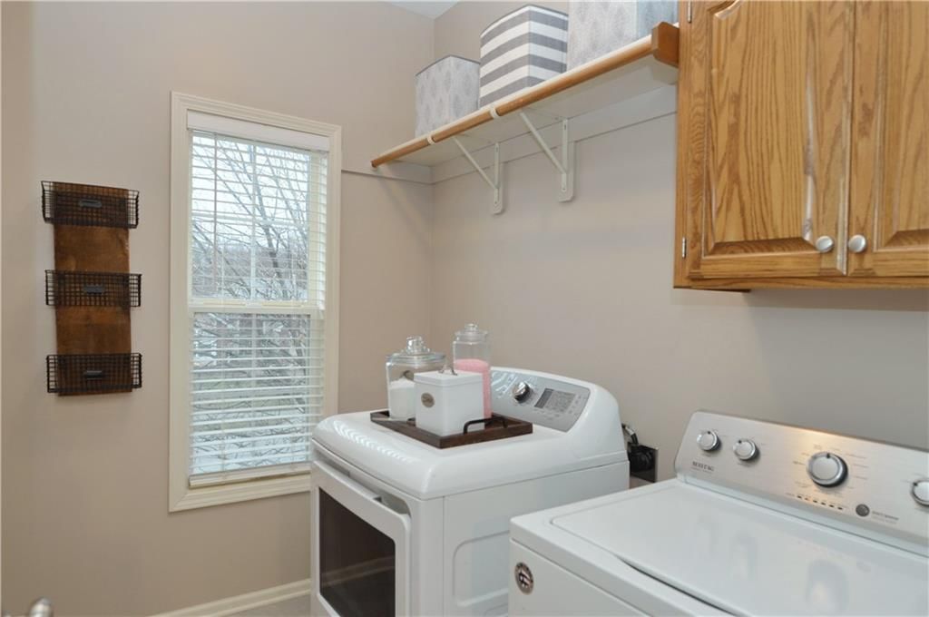 964 Wellington Way — photo 15