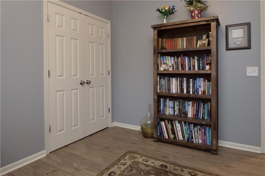 964 Wellington Way — photo 24