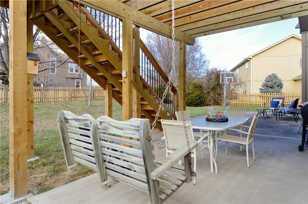 964 Wellington Way — photo 41