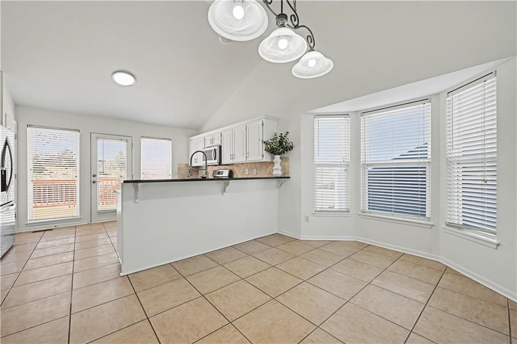 10120 Sunset Drive — photo 11