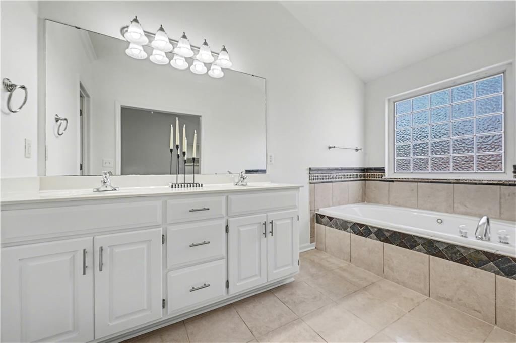 10120 Sunset Drive — photo 21