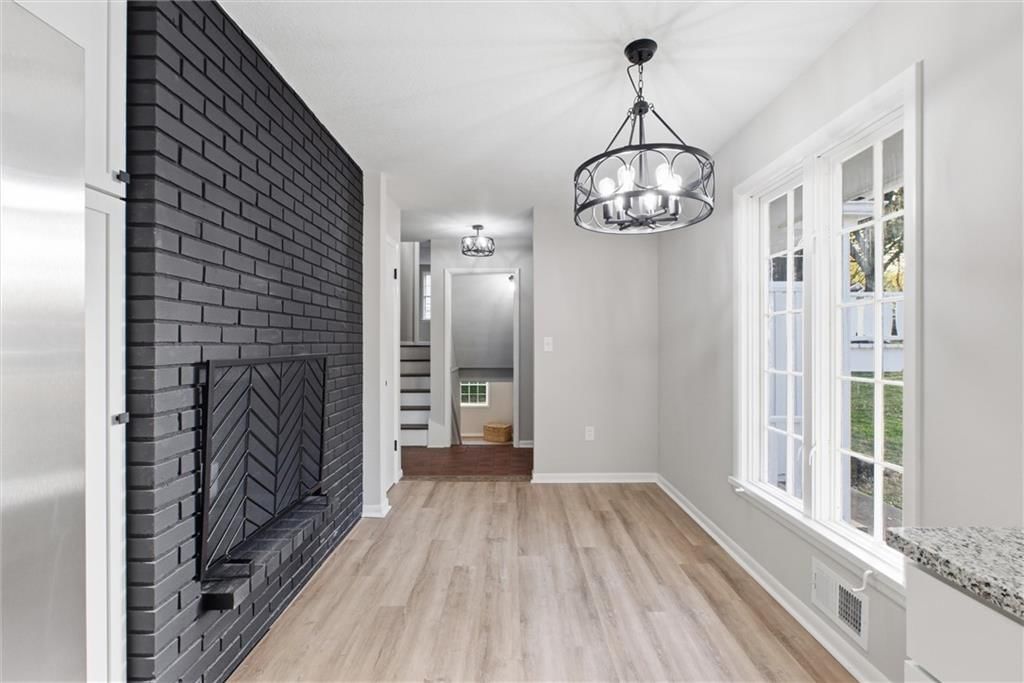 3209 S Norton Avenue — photo 10