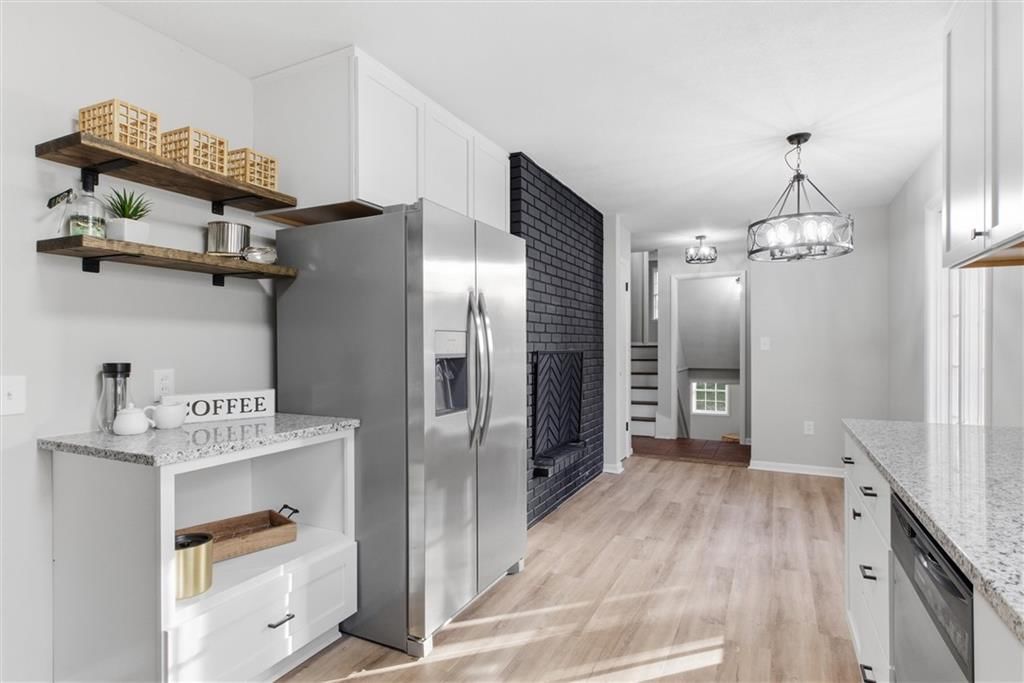 3209 S Norton Avenue — photo 14