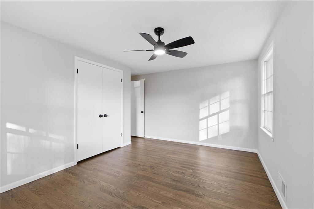 3209 S Norton Avenue — photo 22