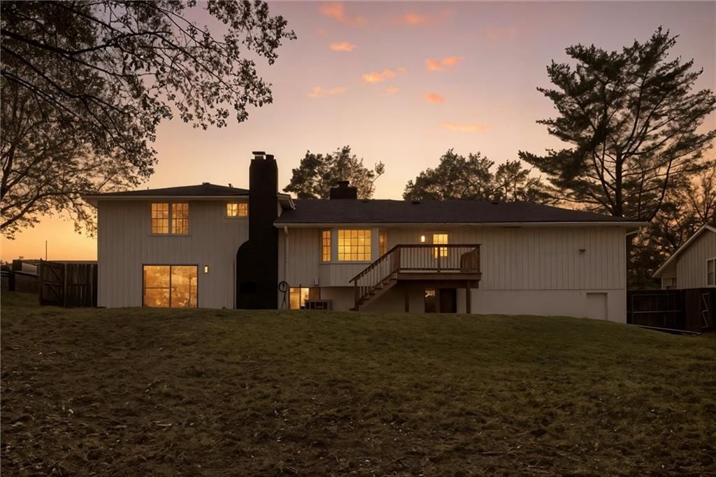 3209 S Norton Avenue — photo 37
