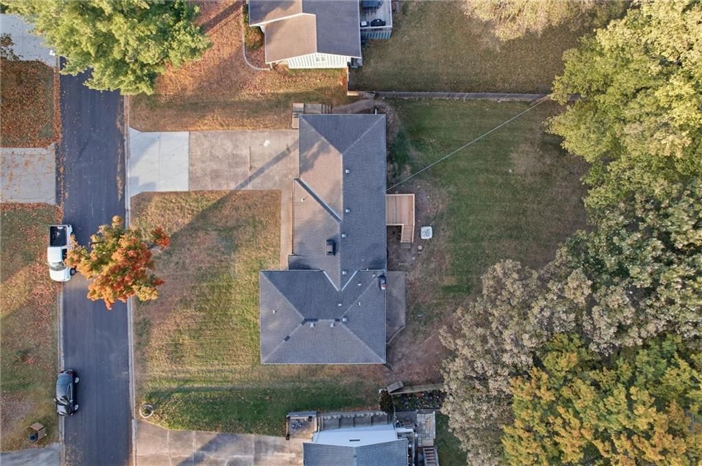 3209 S Norton Avenue — photo 41