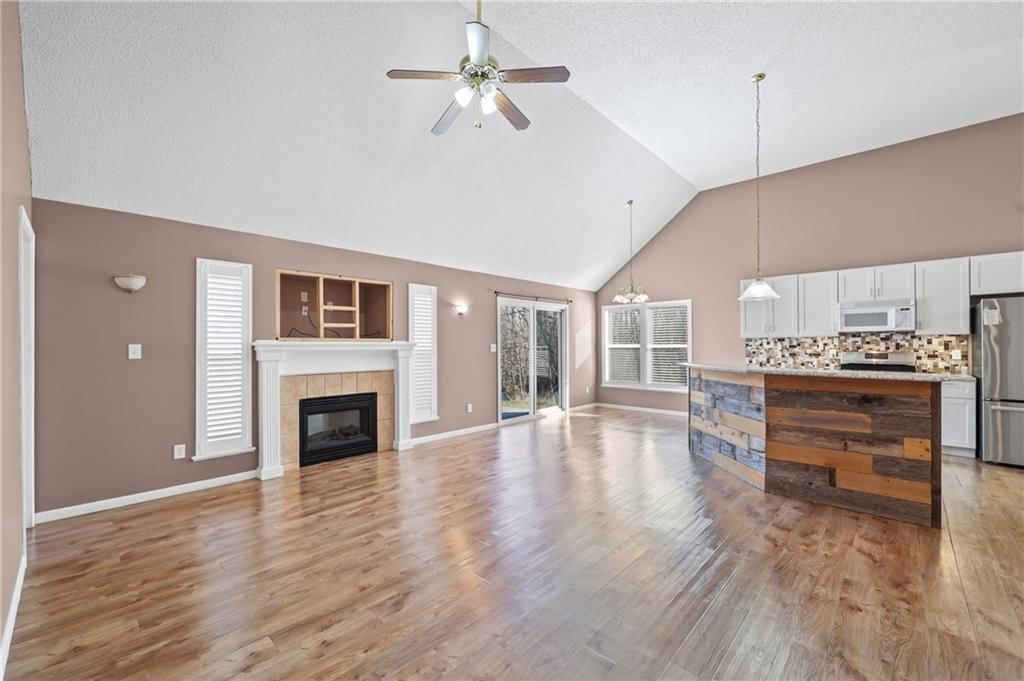 1007 SW Blue Branch Drive — photo 4