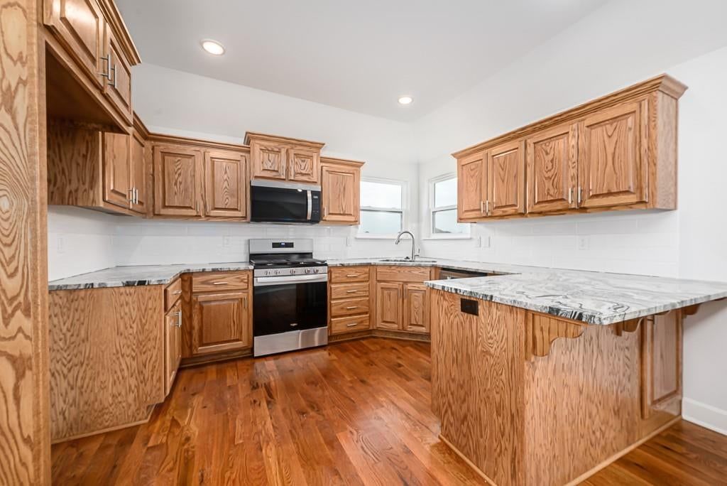 Photo 5 of 26 - 15624 Sheridan Court, Basehor, KS 66007