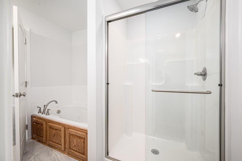 Photo 13 of 26 - 15624 Sheridan Court, Basehor, KS 66007
