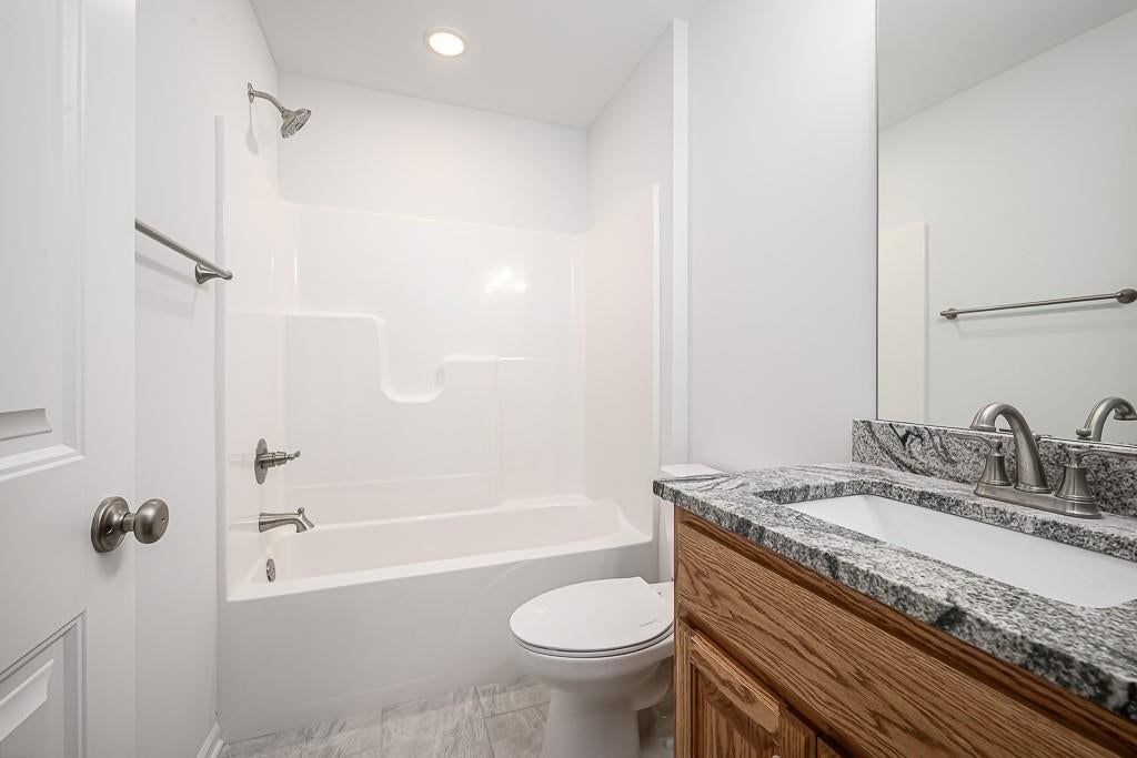 Photo 17 of 26 - 15624 Sheridan Court, Basehor, KS 66007
