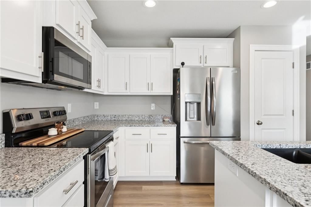 505 W Smith Street — photo 13