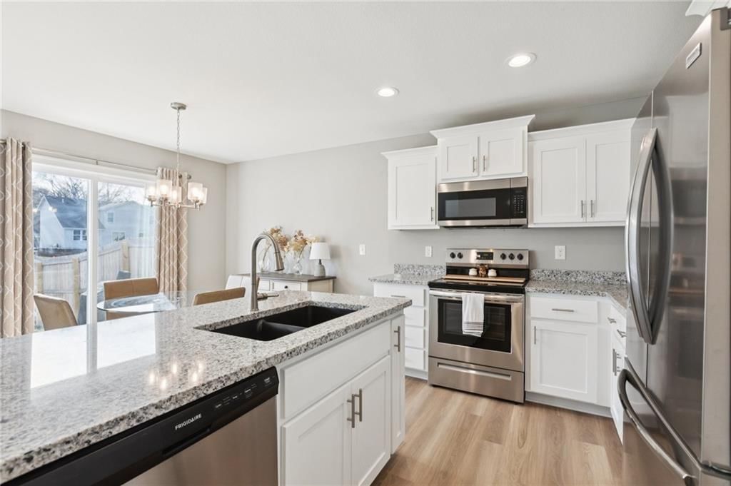 505 W Smith Street — photo 14