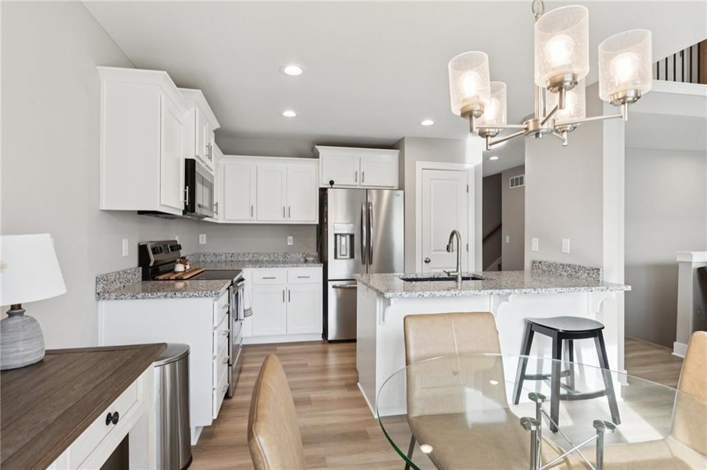 505 W Smith Street — photo 16