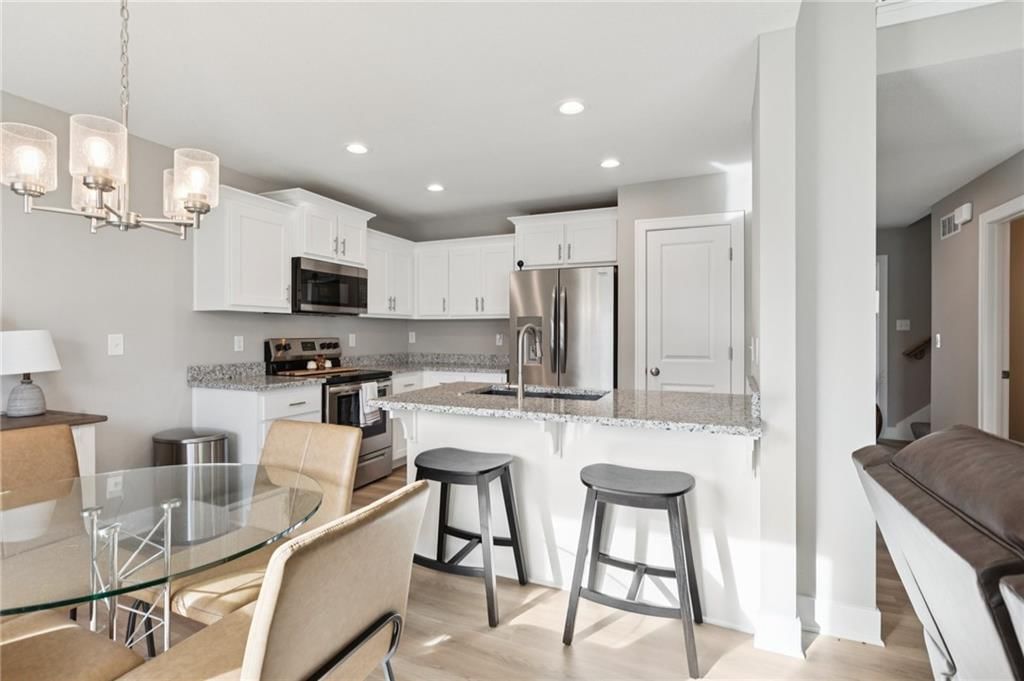 505 W Smith Street — photo 17