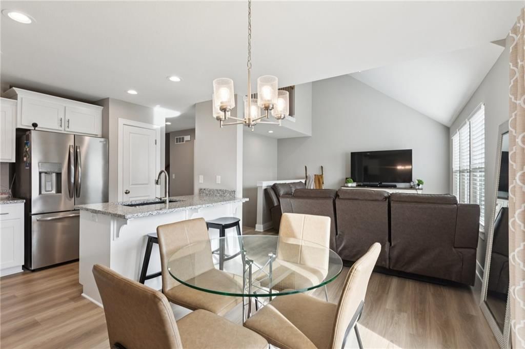 505 W Smith Street — photo 19