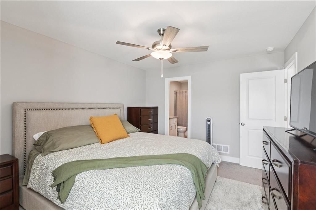 505 W Smith Street — photo 23