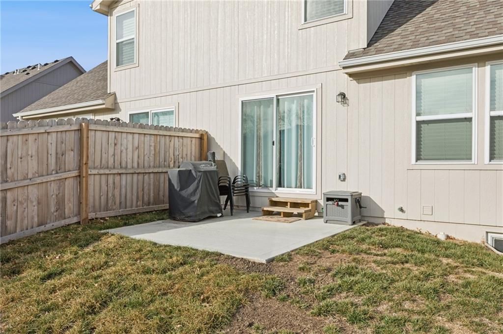 505 W Smith Street — photo 35