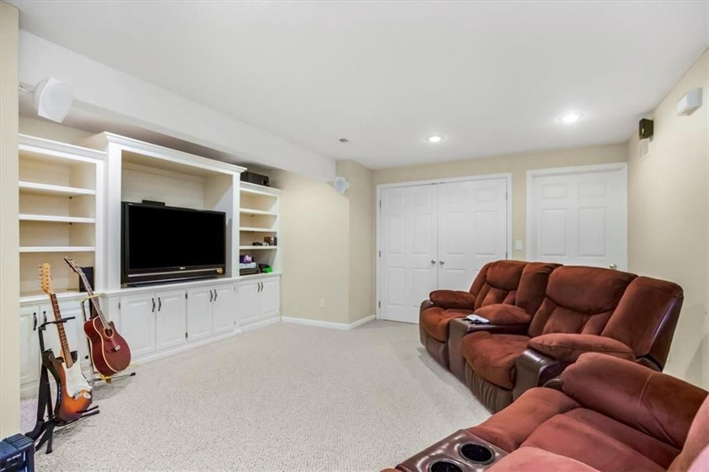 5404 W 132nd Terrace — photo 32