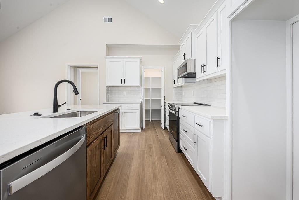 15636 Austin Court — photo 8