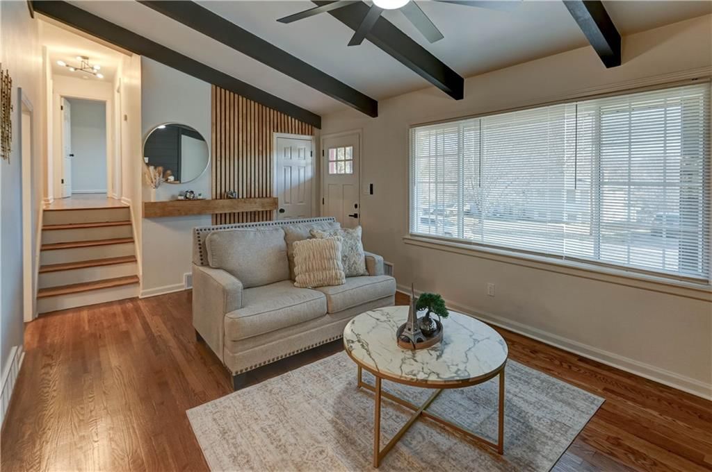 6208 N Woodland Avenue — photo 2