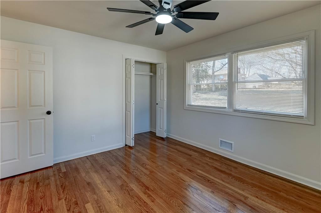 6208 N Woodland Avenue — photo 7