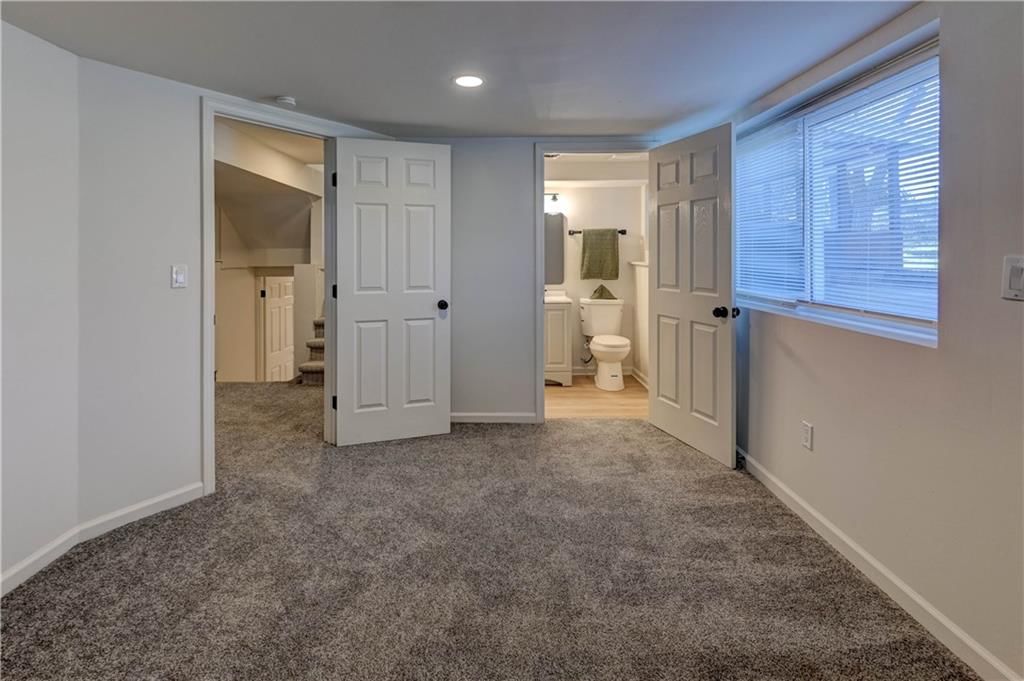 6208 N Woodland Avenue — photo 8