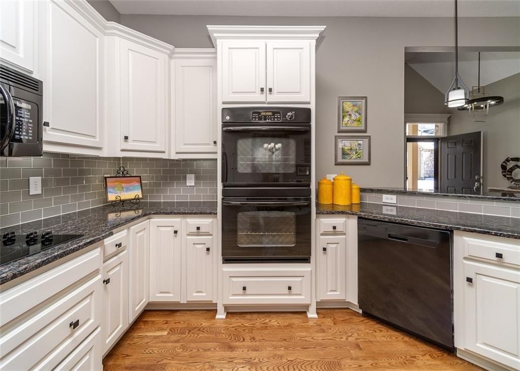 16910 S BRADLEY Drive — photo 12