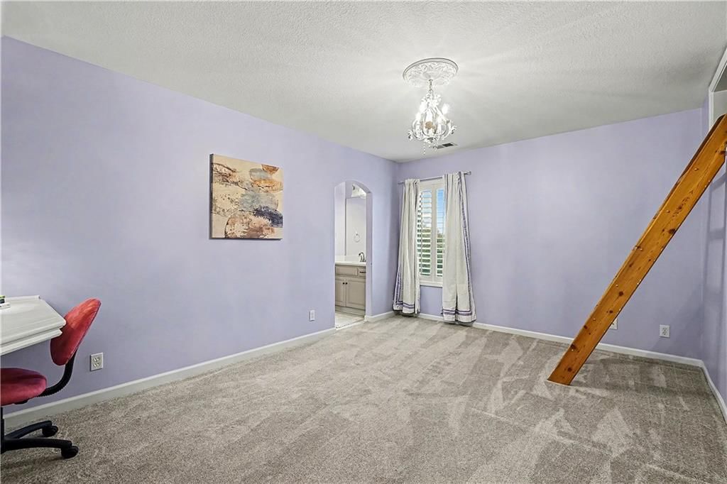 10200 N Wabash Avenue — photo 36