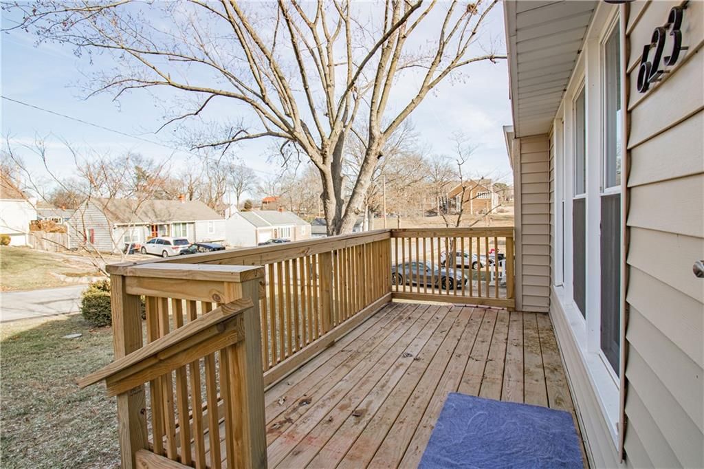 623 NE 43rd Street — photo 22