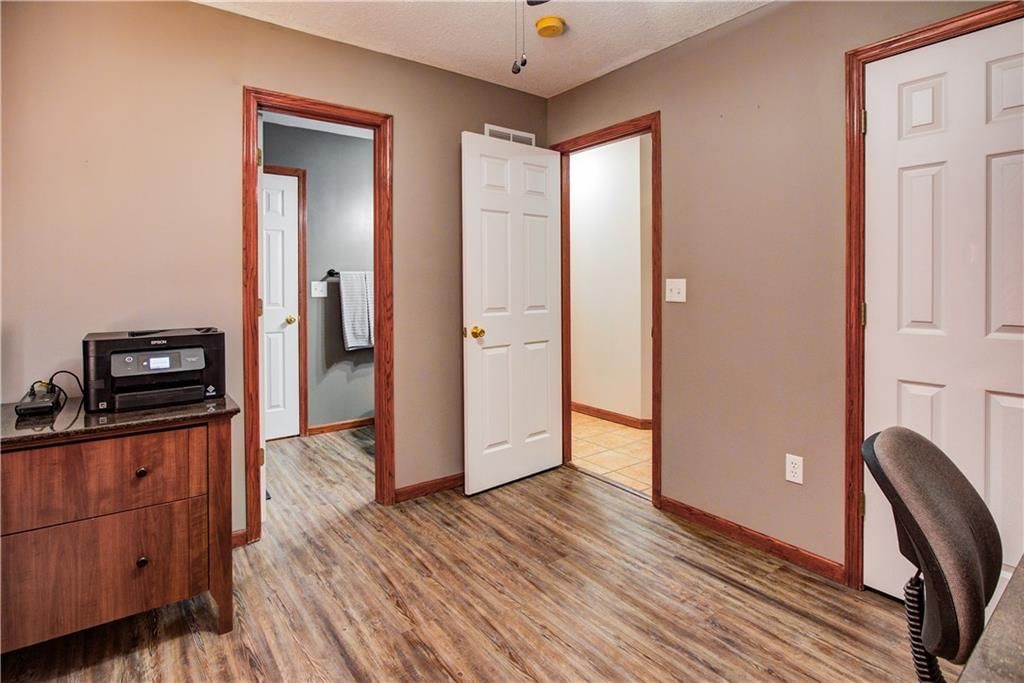 2209 Jil Street — photo 36