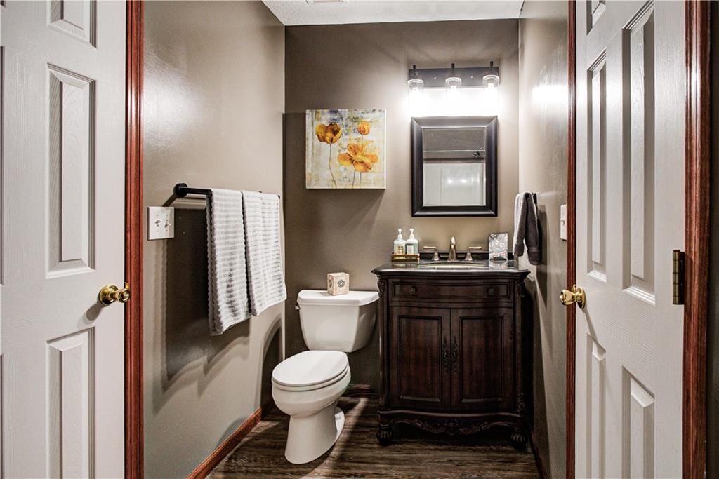 2209 Jil Street — photo 38