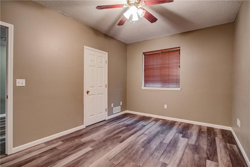 2209 Jil Street — photo 50
