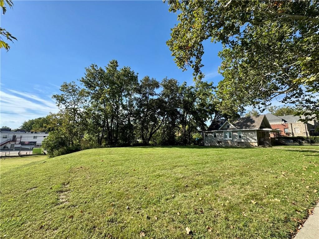4316 Forest Avenue — photo 1