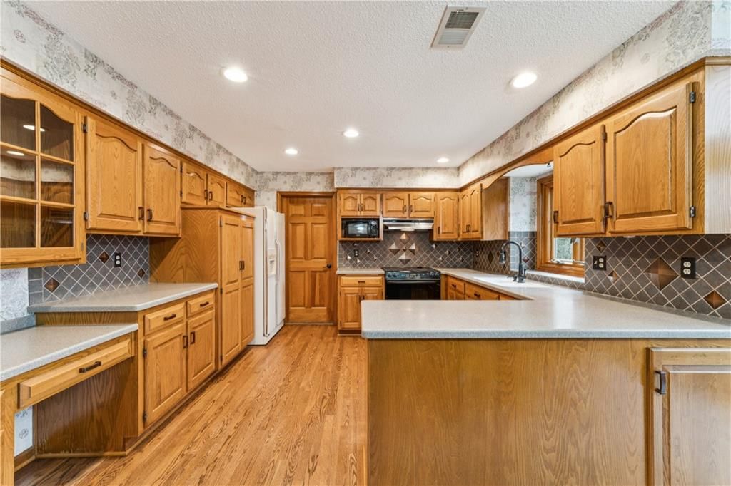 11317 S Rene Street — photo 15