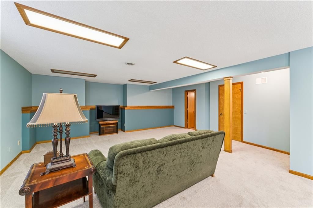 11317 S Rene Street — photo 31