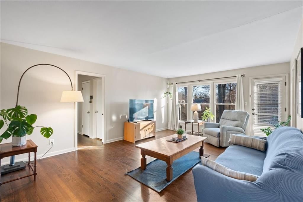 611 E 90th Street — photo 3