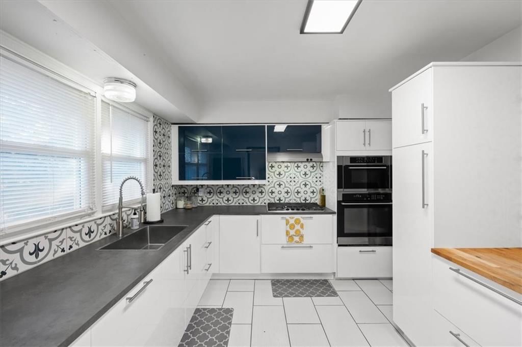 611 E 90th Street — photo 11