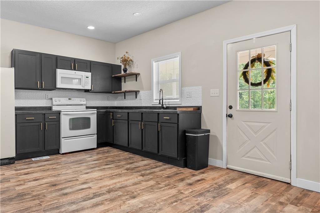 2414 Washington Street — photo 5