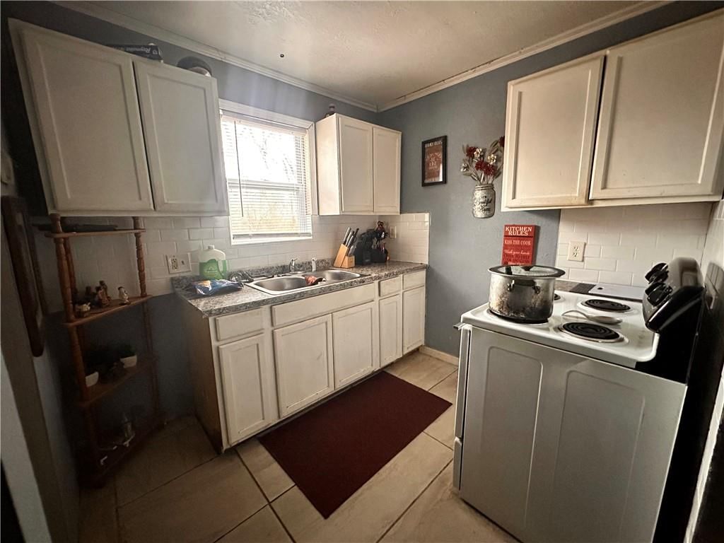8029 Park Avenue — photo 3