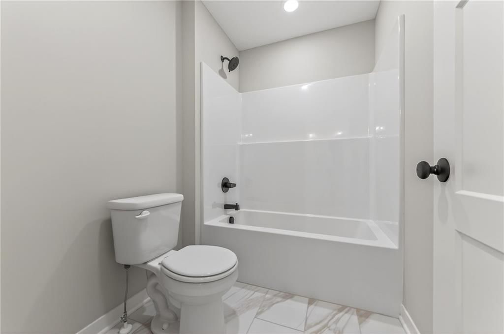 7644 N Booth Avenue — photo 27