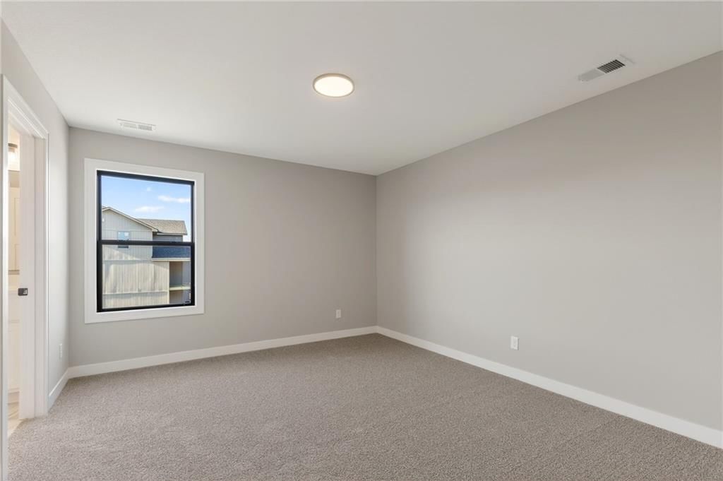 7644 N Booth Avenue — photo 43