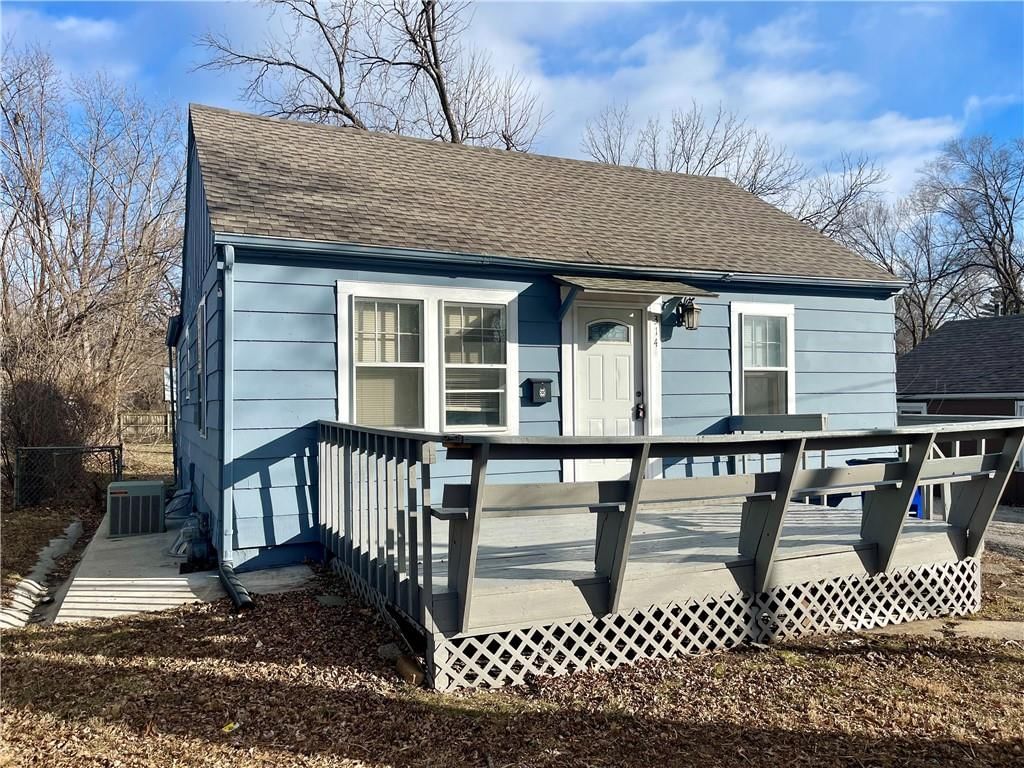 314 SW 10th Street, Blue Springs, MO